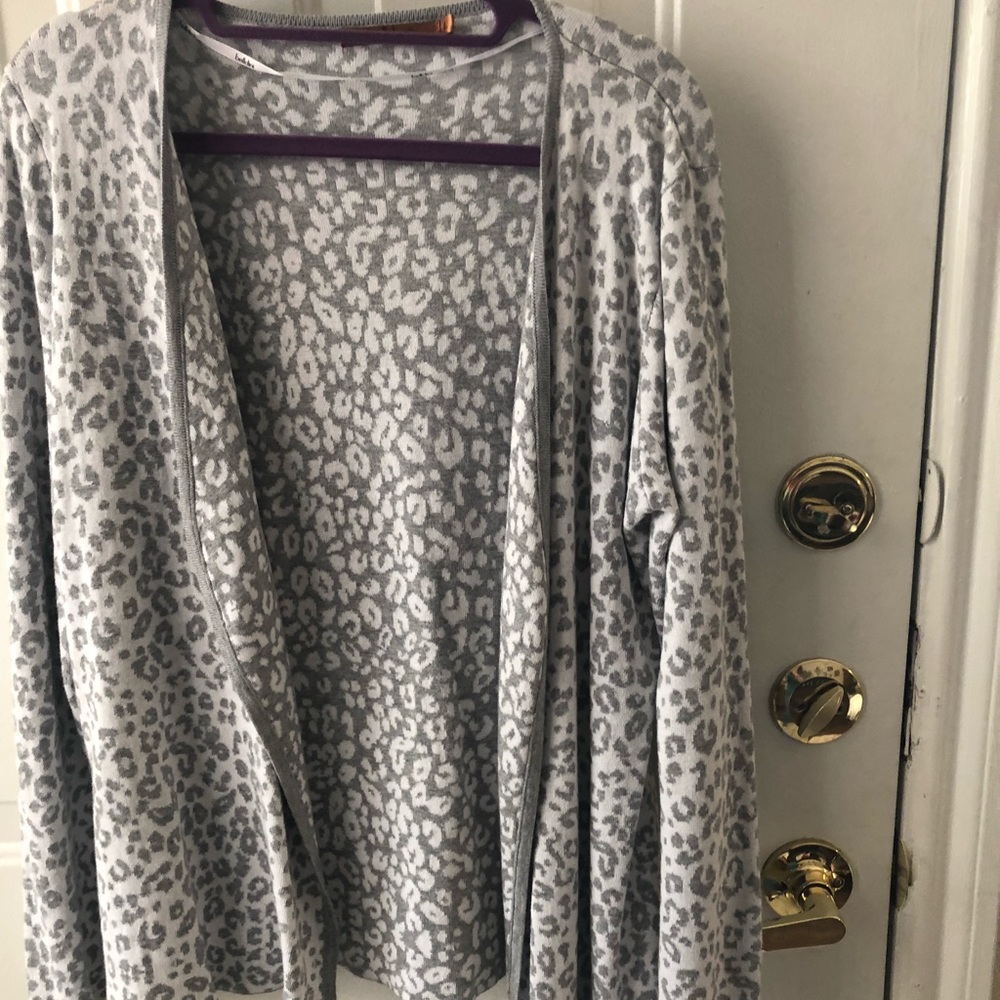 Sweaters - Picture 3 of 5